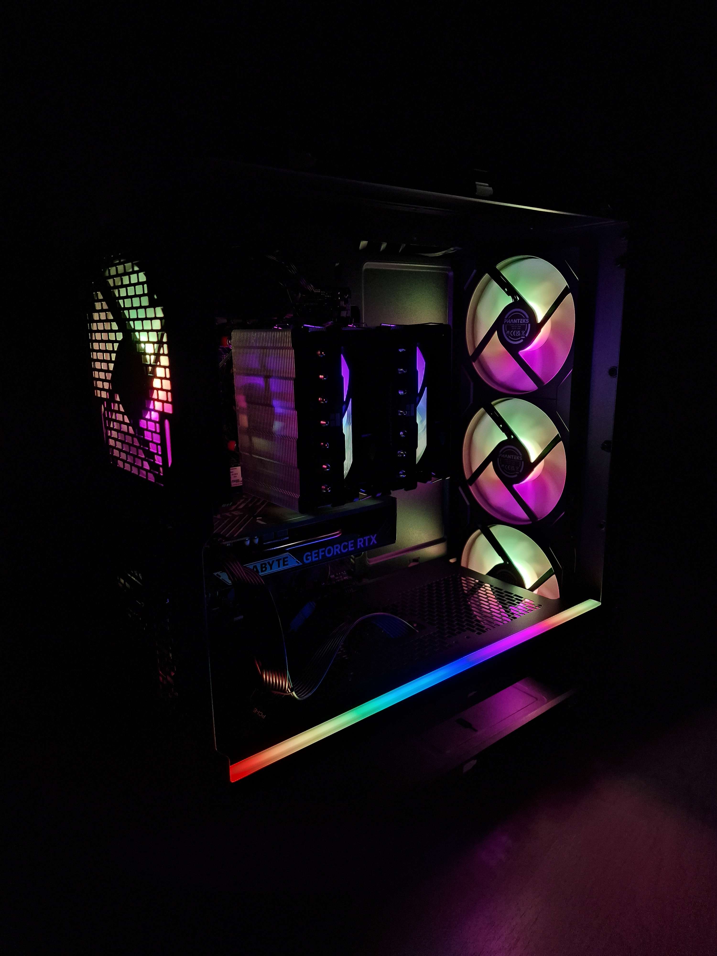 Eetun PC-huolto tietokoneen kasaus 2